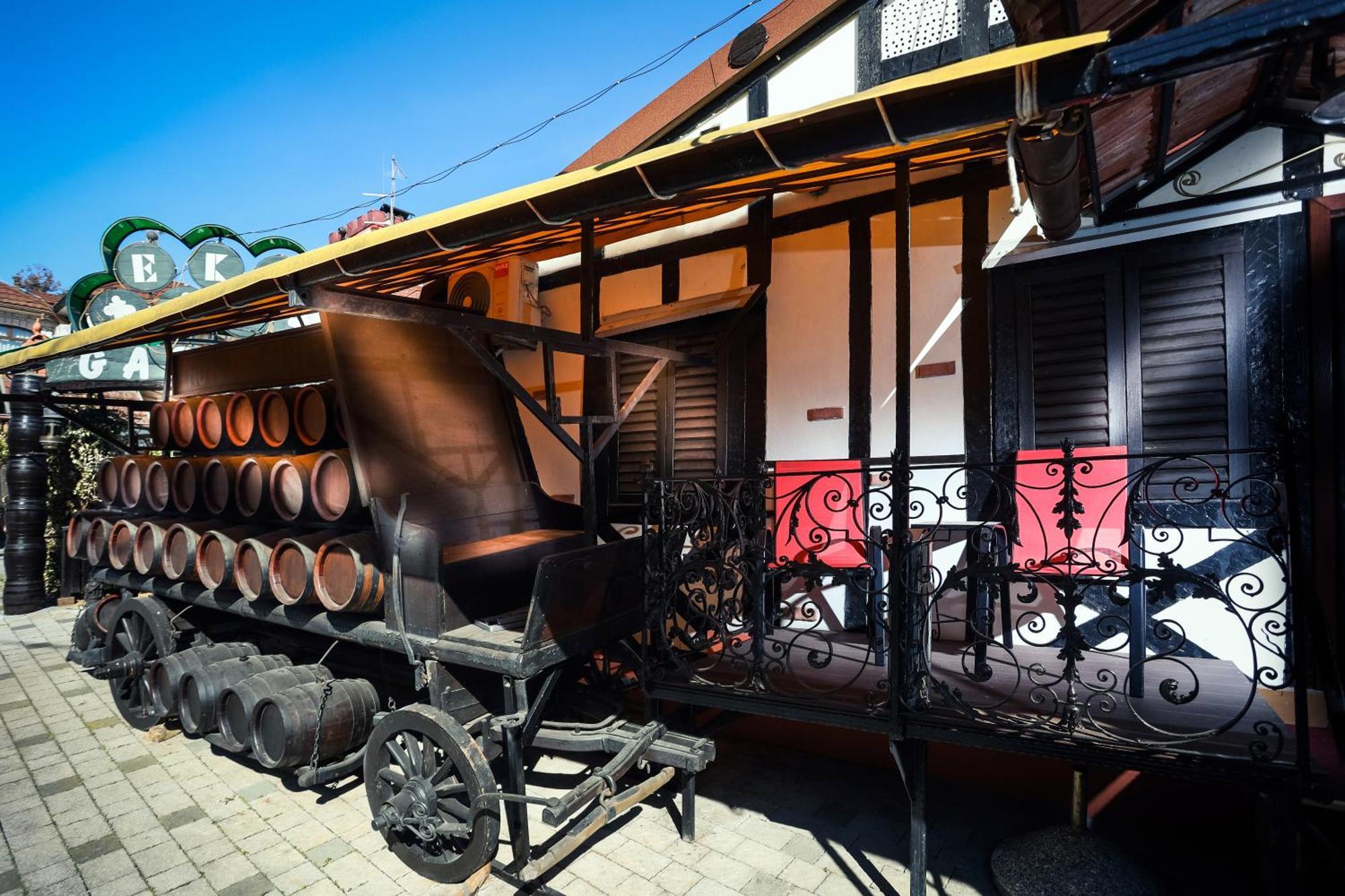 Hotel Garten Slavonski Brod Exteriör bild